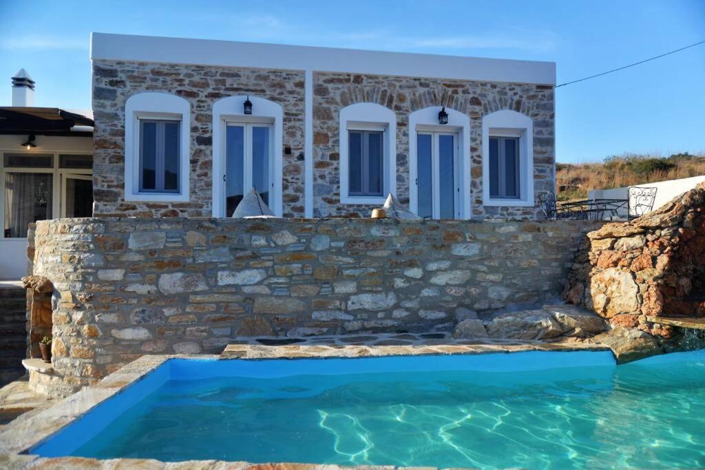 George Farmhouse Chrousa Екстериор снимка