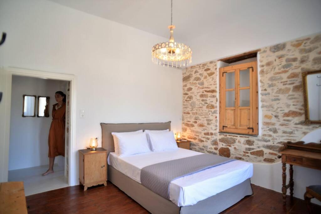 George Farmhouse Chrousa Екстериор снимка