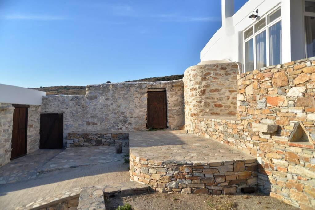 George Farmhouse Chrousa Екстериор снимка