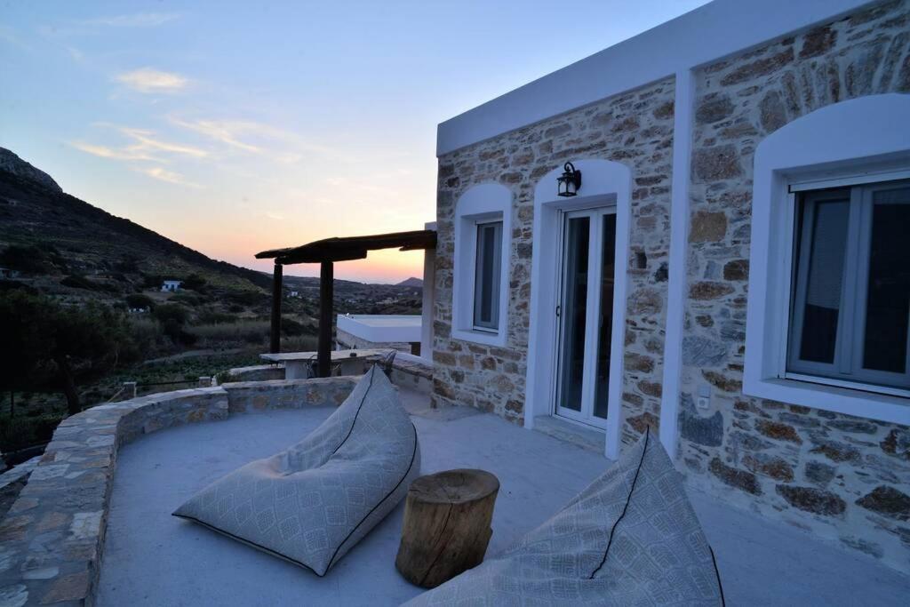 George Farmhouse Chrousa Екстериор снимка