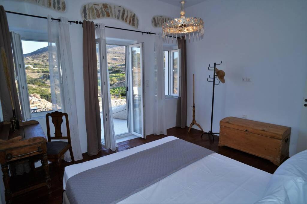 George Farmhouse Chrousa Екстериор снимка