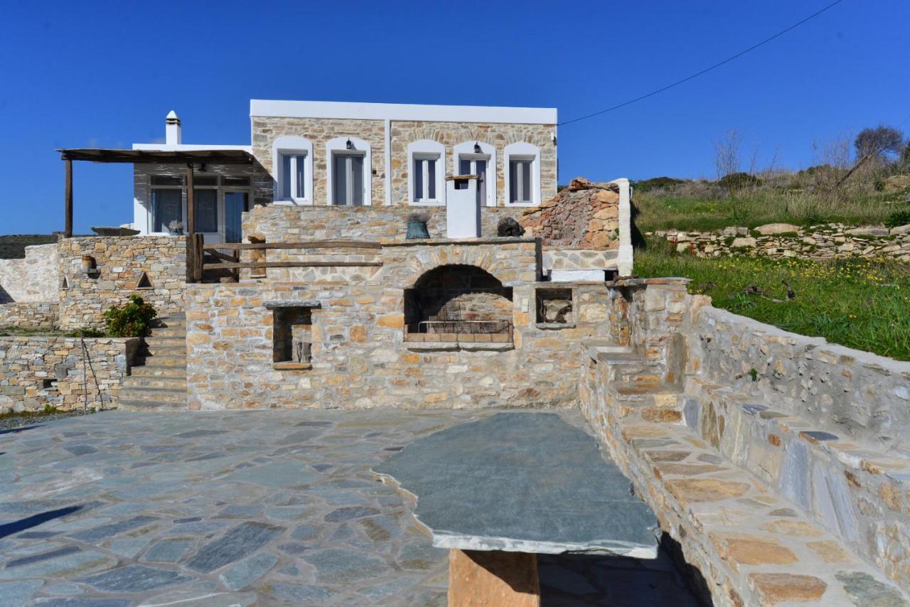 George Farmhouse Chrousa Екстериор снимка